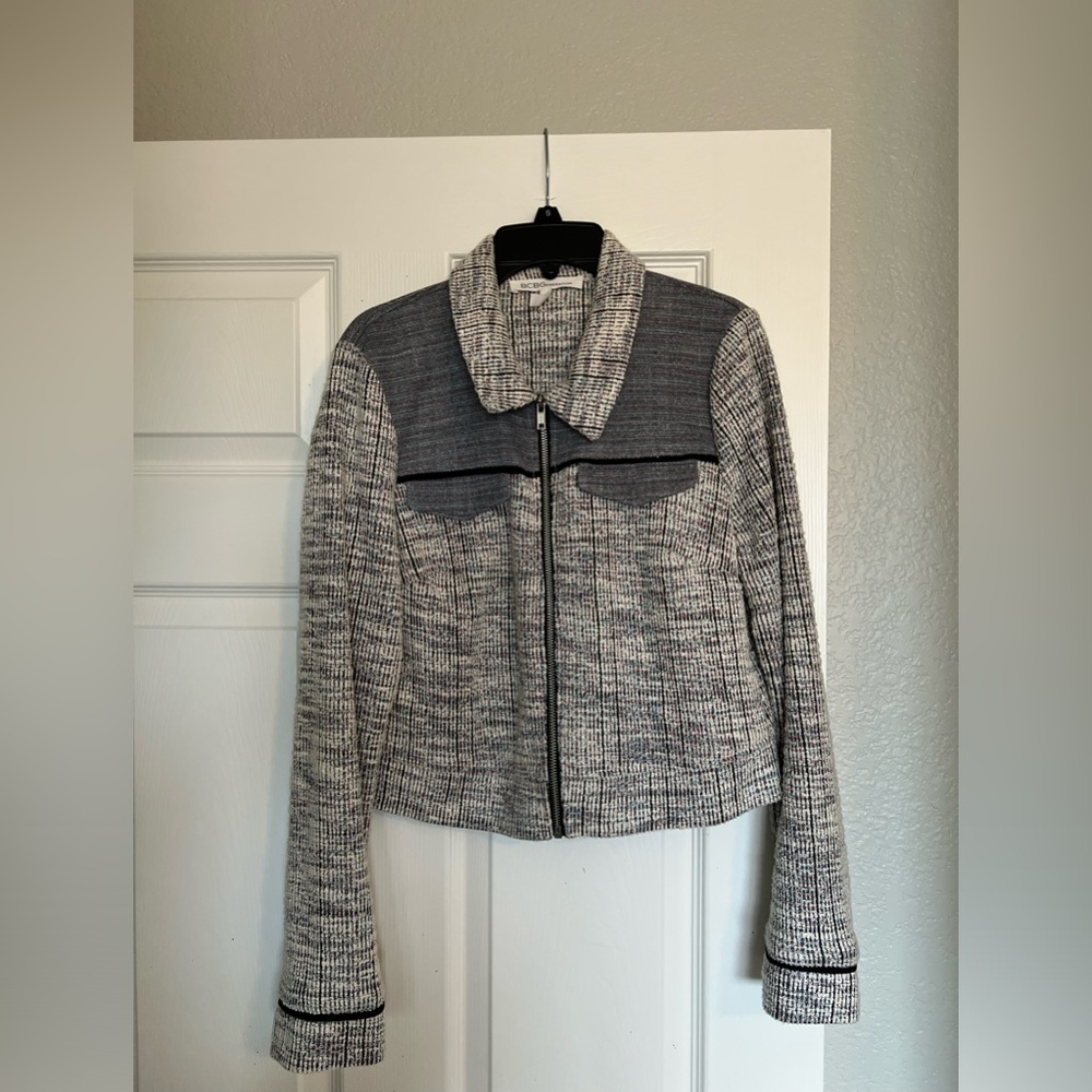 Zipped jacket